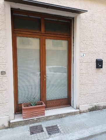 Gemeinschaftsbüro in Via Felice Cavallotti 61, Montecatini-Terme - Foto 1