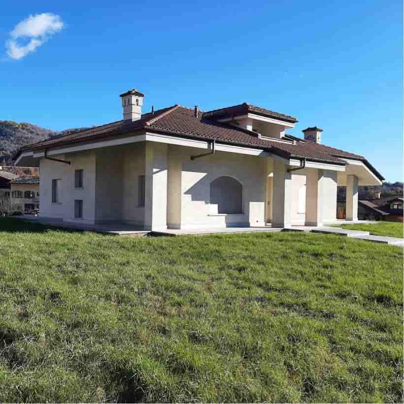 Villa in vendita a Roccabruna