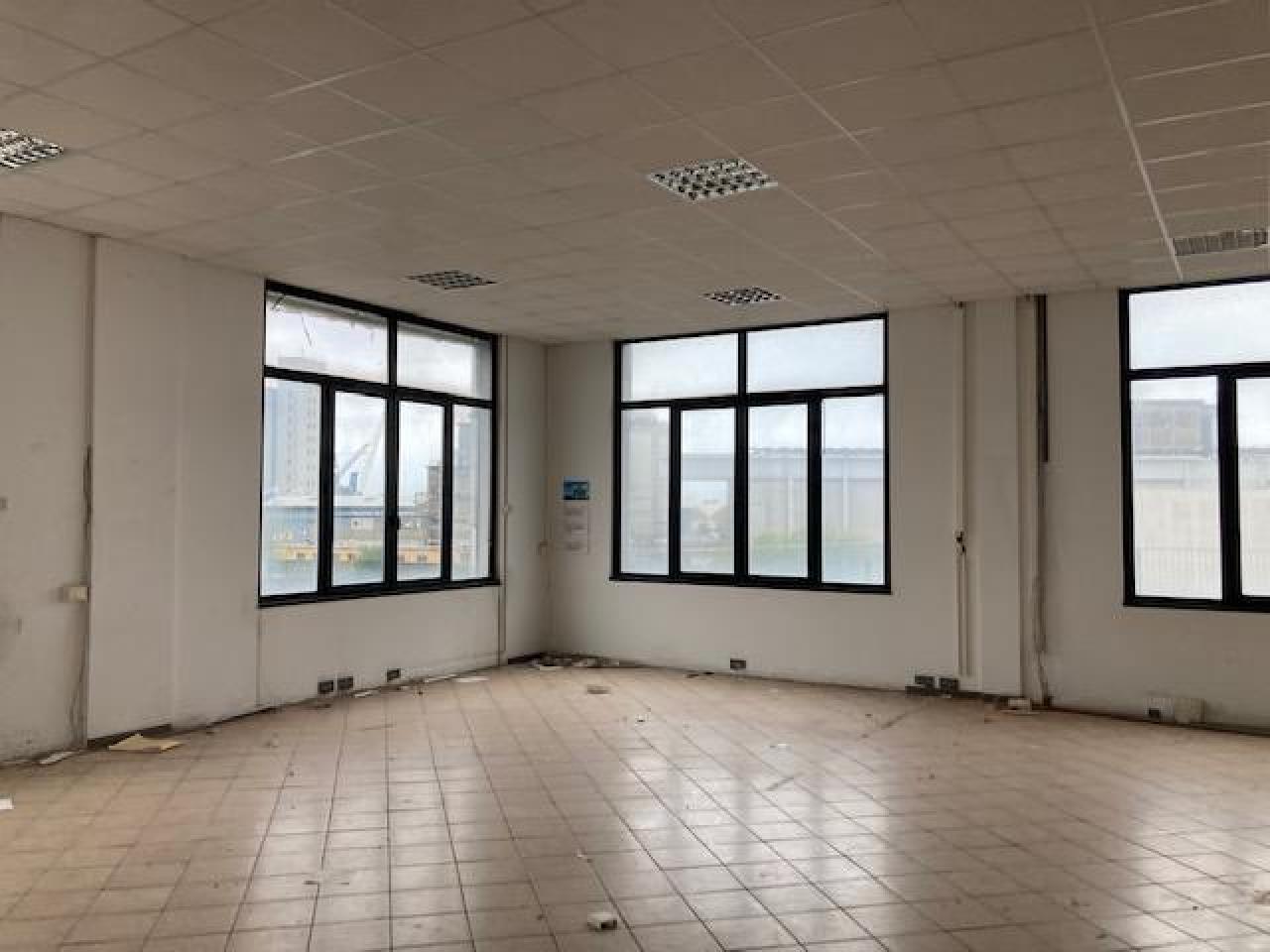 Ufficio in Via Salvatore Orlando, Livorno - Foto 1