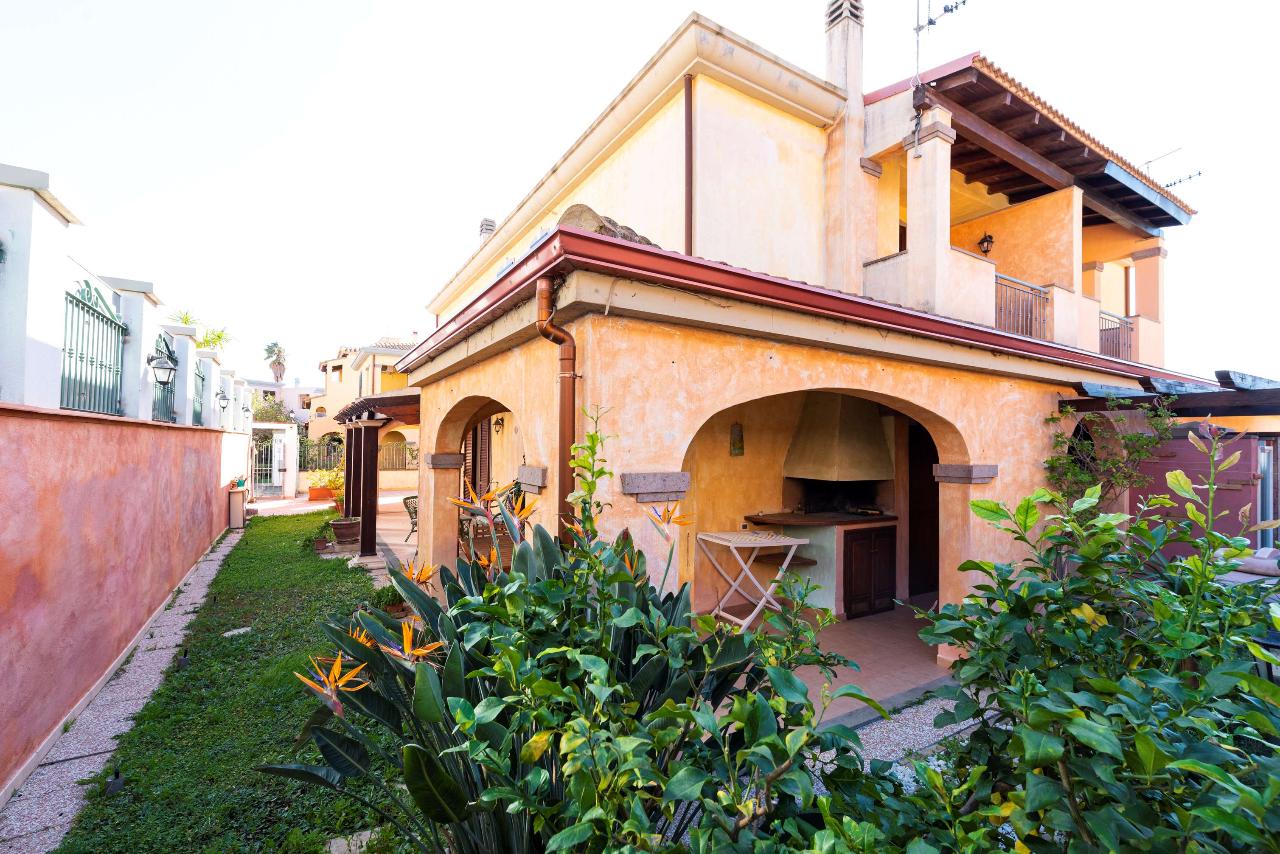 Villa bifamiliare in vendita a Villasimius