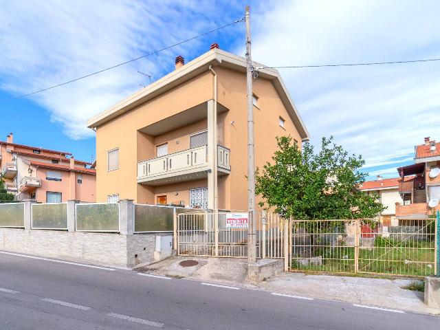 4-room flat in Contrada Santo Stefano 72, Silvi - Photo 1