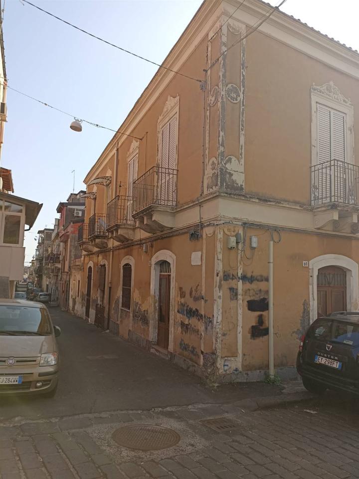 Palazzo in vendita a Catania