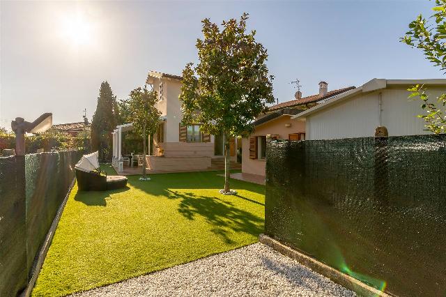 Mansion in Via Monte Corchia, Pietrasanta - Photo 1