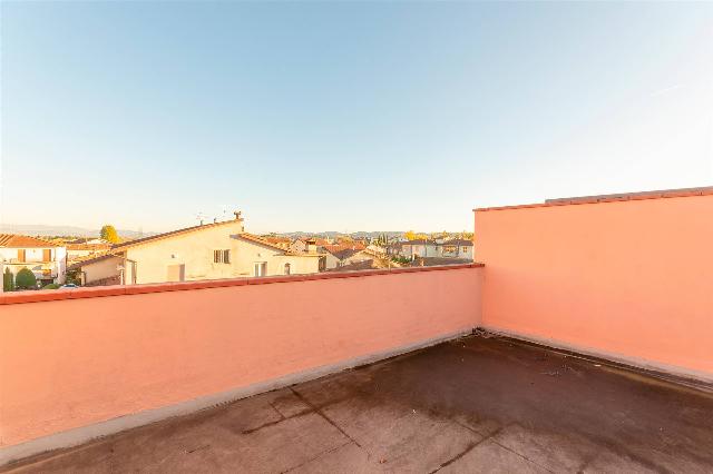 4-room flat in Via Fratelli Rosselli, Poggio a Caiano - Photo 1