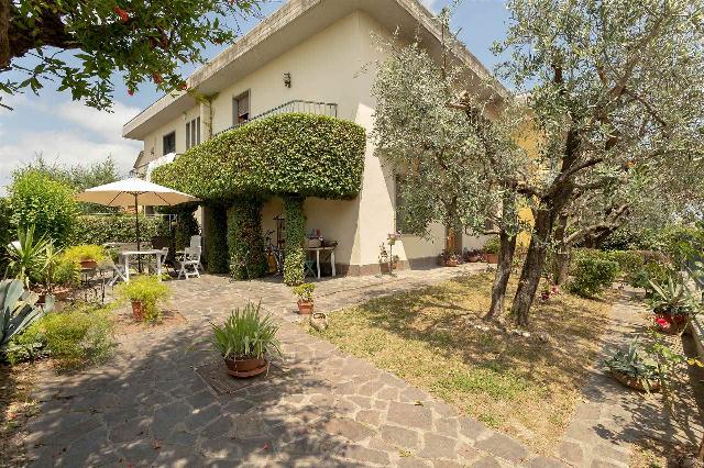 Attached house in Via di San Giusto, Campi Bisenzio - Photo 1