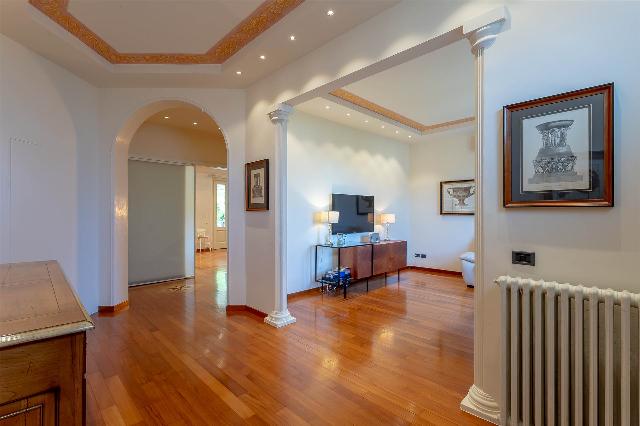 main gallery real estate image