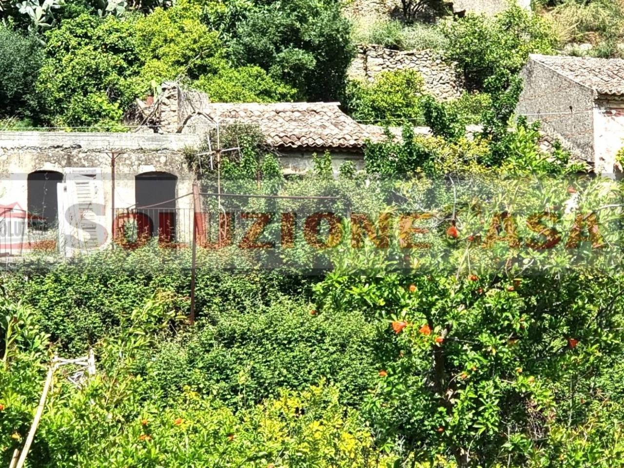 Casa indipendente in vendita a Nizza Di Sicilia