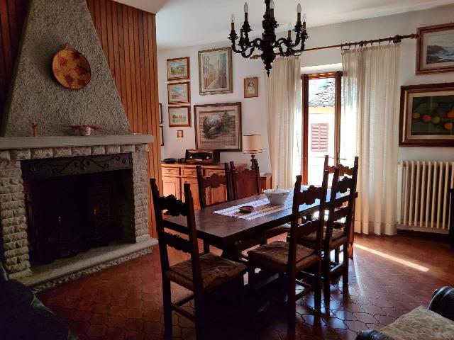 3-room flat in Via Roma, Vernio - Photo 1