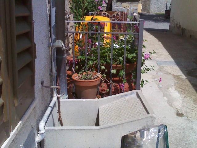 Casa indipendente in Via di Cavarzano, Vernio - Foto 1