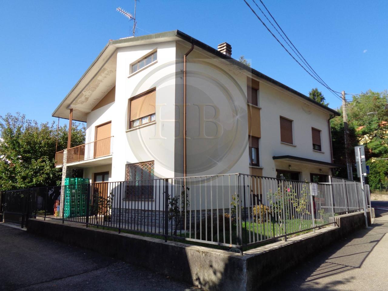 Villa in vendita a Cavaria Con Premezzo