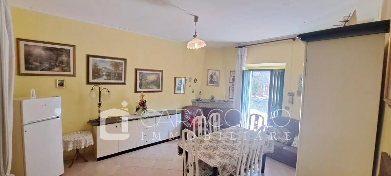 Villa a schiera in vendita a Monti