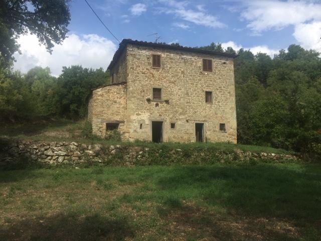 Casale in vendita a Castel Focognano