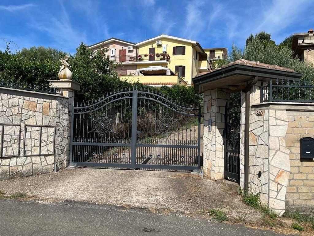 Palazzina commerciale in Via del Fosso di Radicelli, Roma, {3} - Foto 2