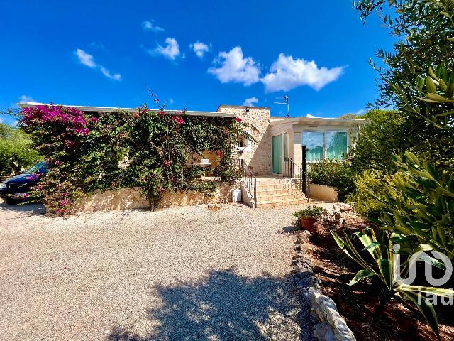 Mansion in Strada Giovannarolla, Ostuni - Photo 1