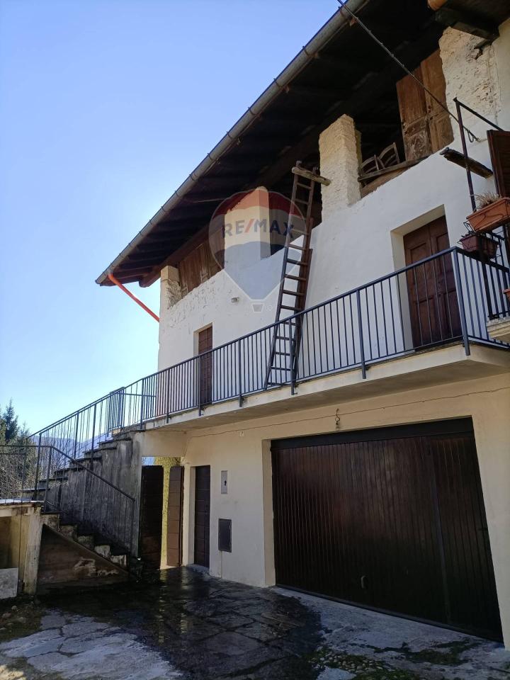 Appartamento in vendita a Cassano Valcuvia