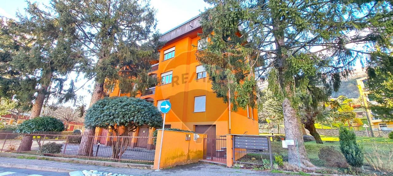 Appartamento in vendita a Laveno Mombello