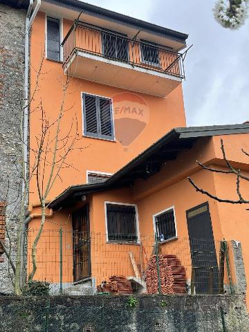 Apartament in Via Garibaldi 6, Biandronno - Photo 1