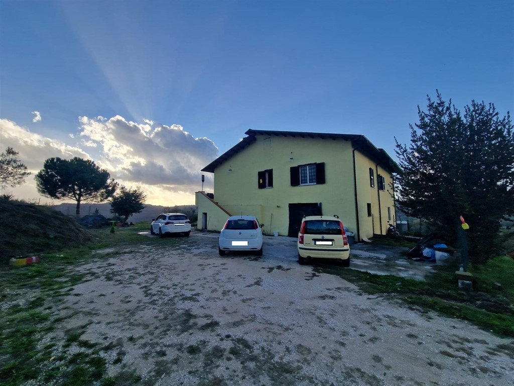 Villa bifamiliare in vendita a Paliano