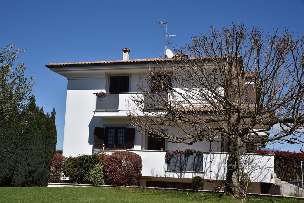 Villa bifamiliare in vendita a Artena