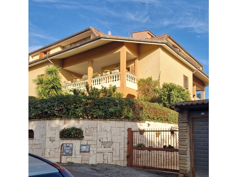 Villa quadrifamiliare in vendita a Fonte Nuova