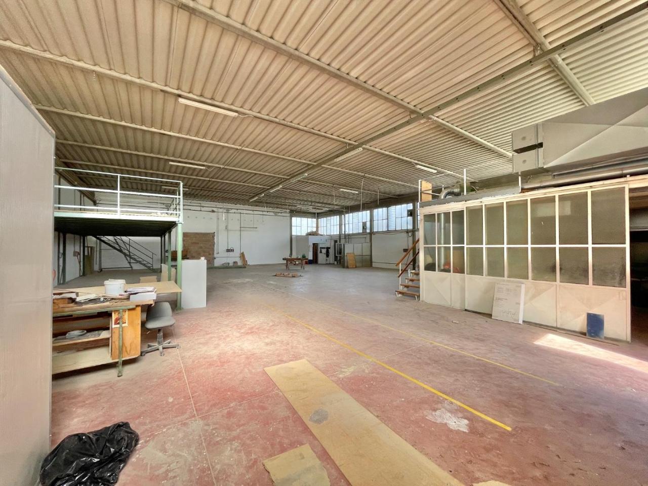 Capannone in , Casciana Terme Lari, {3} - Foto 1