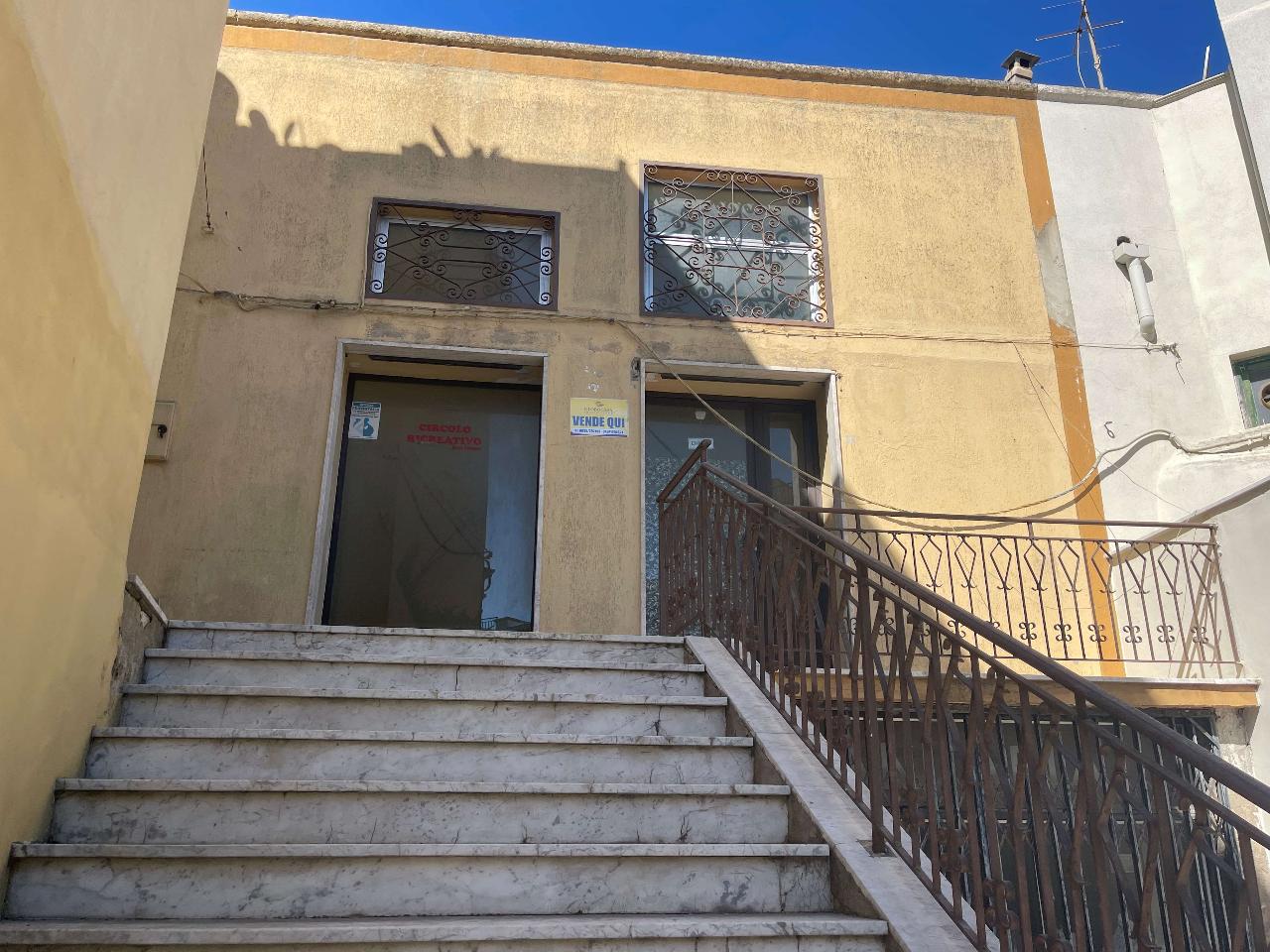 Ufficio in Via Garibaldi, Montescaglioso, {3} - Foto 1