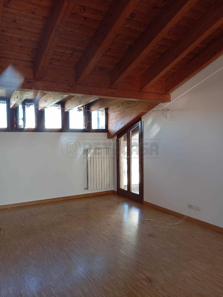 appartamento in vendita a Bergamo in zona Borgo Pignolo