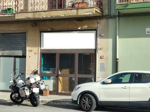 Geschäft in Via dell'Olivo 147, Ragusa - Foto 1