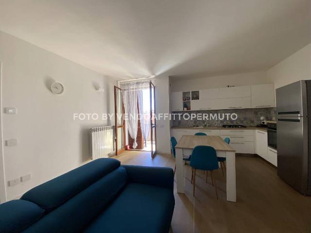 3-room flat in Via Liguria, Cologne - Photo 1