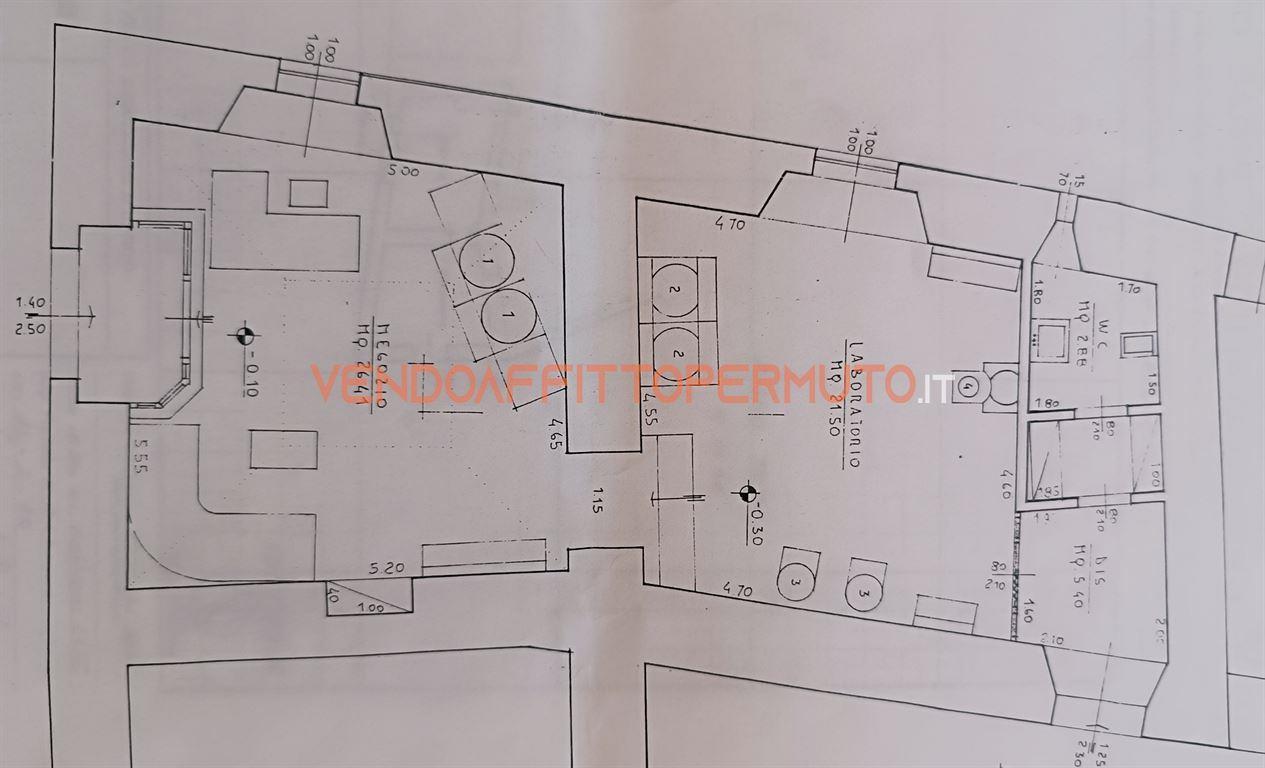 Negozio in Piazza Locatelli, Carobbio Degli Angeli, {3} - Planimetria 1