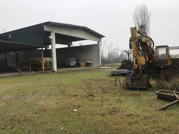 Capannone in vendita a Romano Di Lombardia