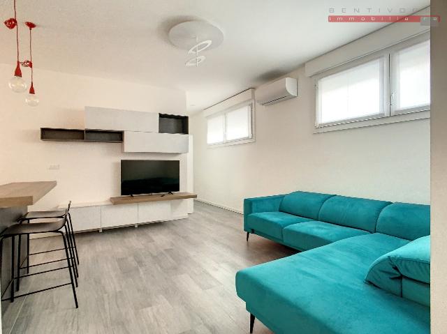 4-room flat in {3}, - Photo 1