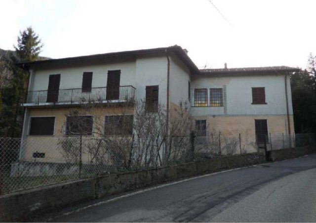 Casa indipendente in vendita a Marzio