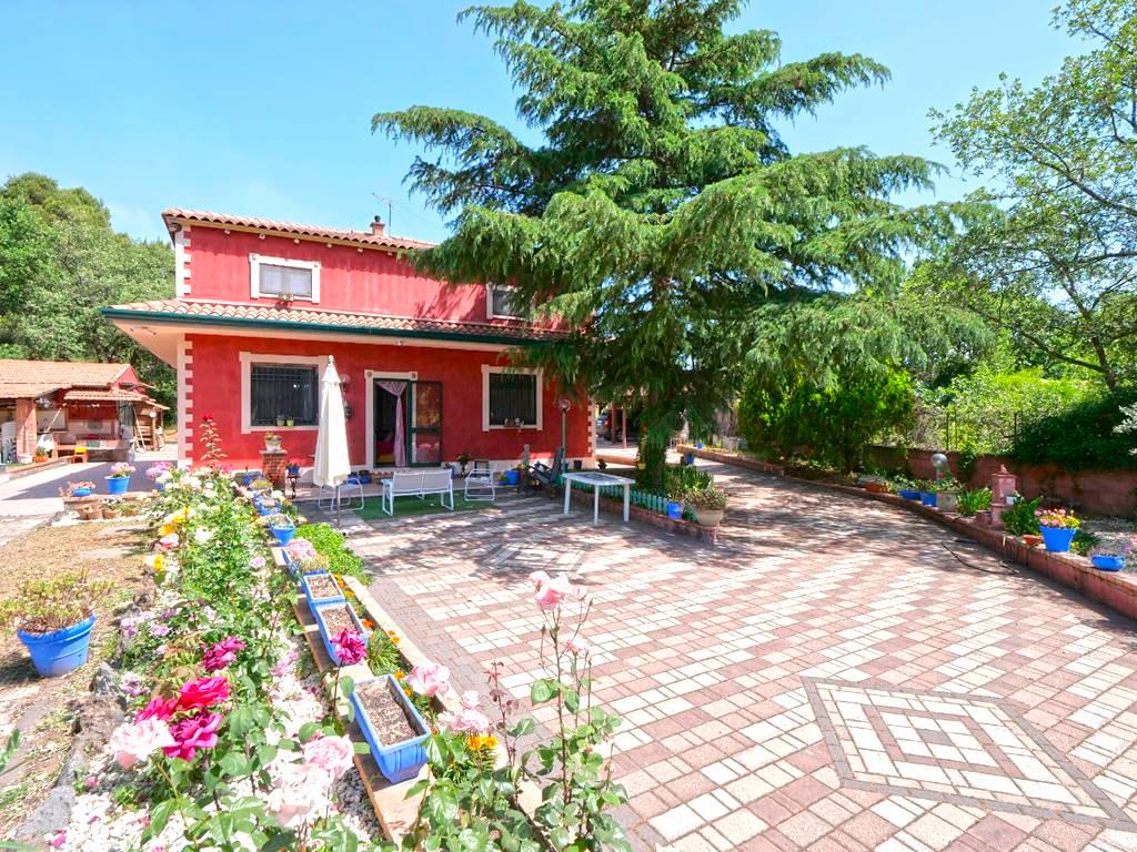 Villa in vendita a Nicolosi