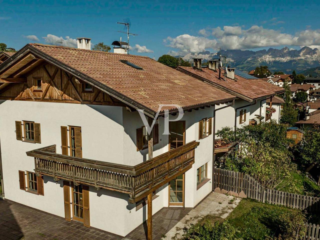 Villa in vendita a Nova Ponente