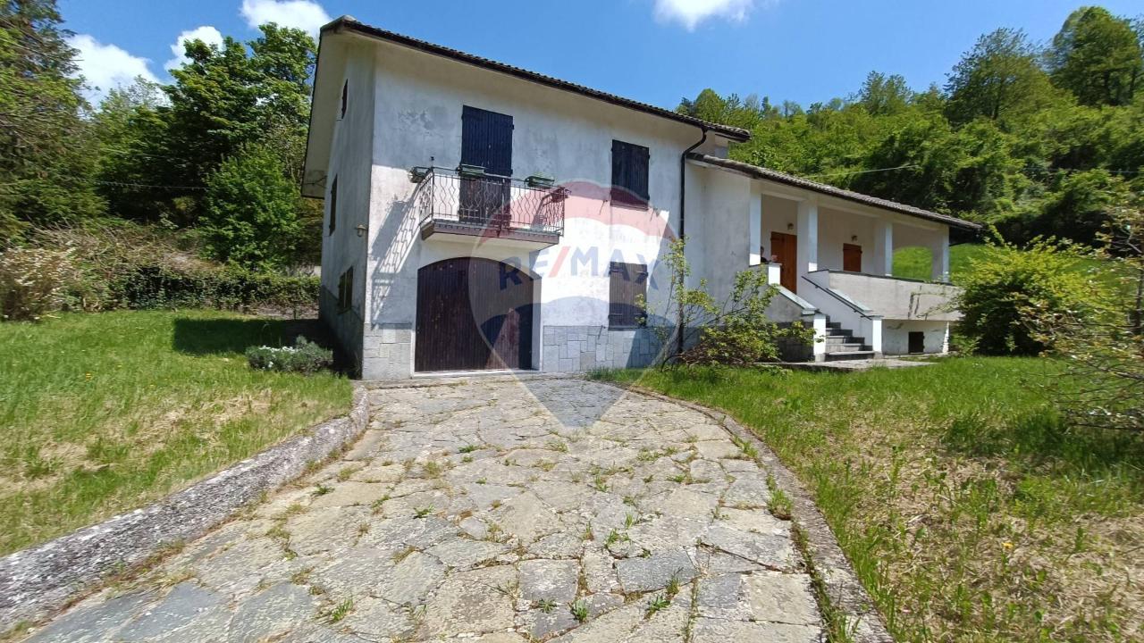Villa in vendita a Crocefieschi