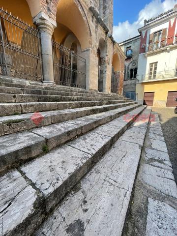 Wohnung in {3}, Piazza San Pietro - Foto 1