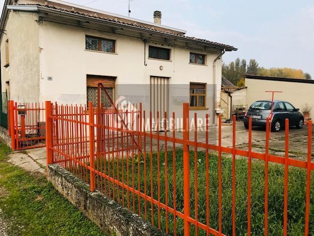 Casa indipendente in vendita a Gussola