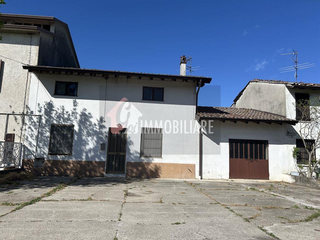 Porzione di casa in vendita a San Martino Del Lago