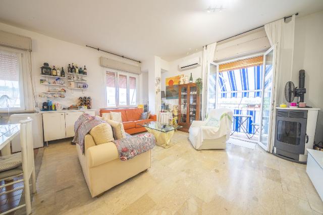 4-room flat in Via Aspromonte, Falconara Marittima - Photo 1