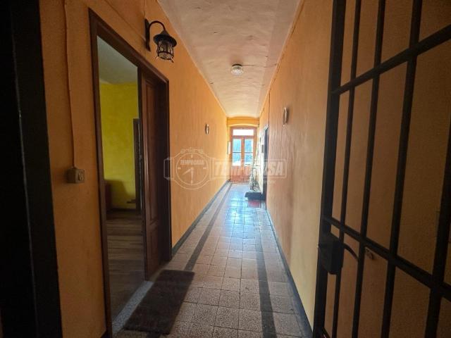 3-room flat in Via Roma, Lanzo Torinese - Photo 1