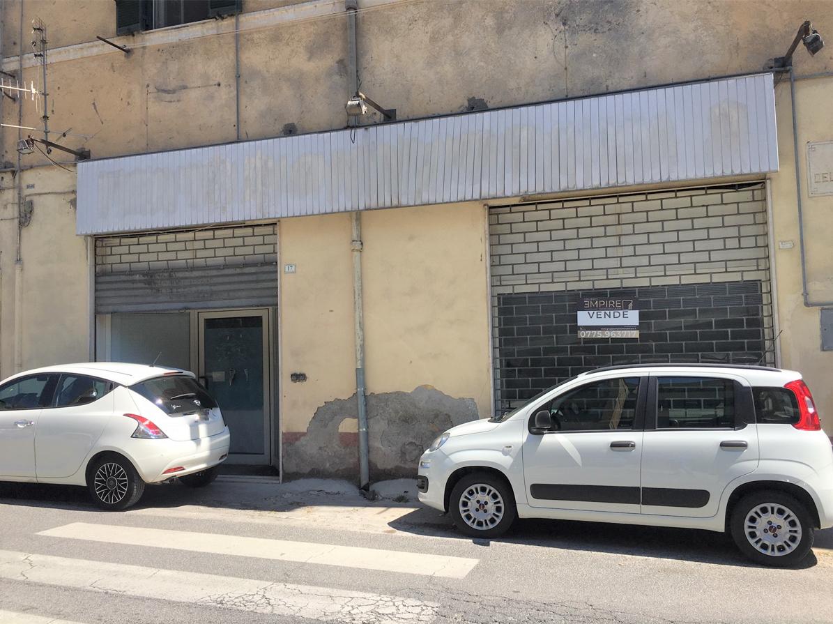 Palazzina commerciale in vendita a Anagni