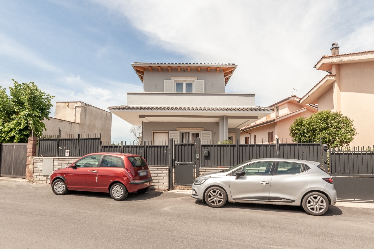 Villa unifamiliare in vendita a Guidonia Montecelio