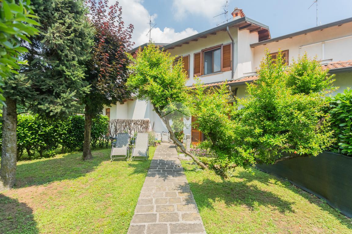 Villa a schiera in vendita a Biassono