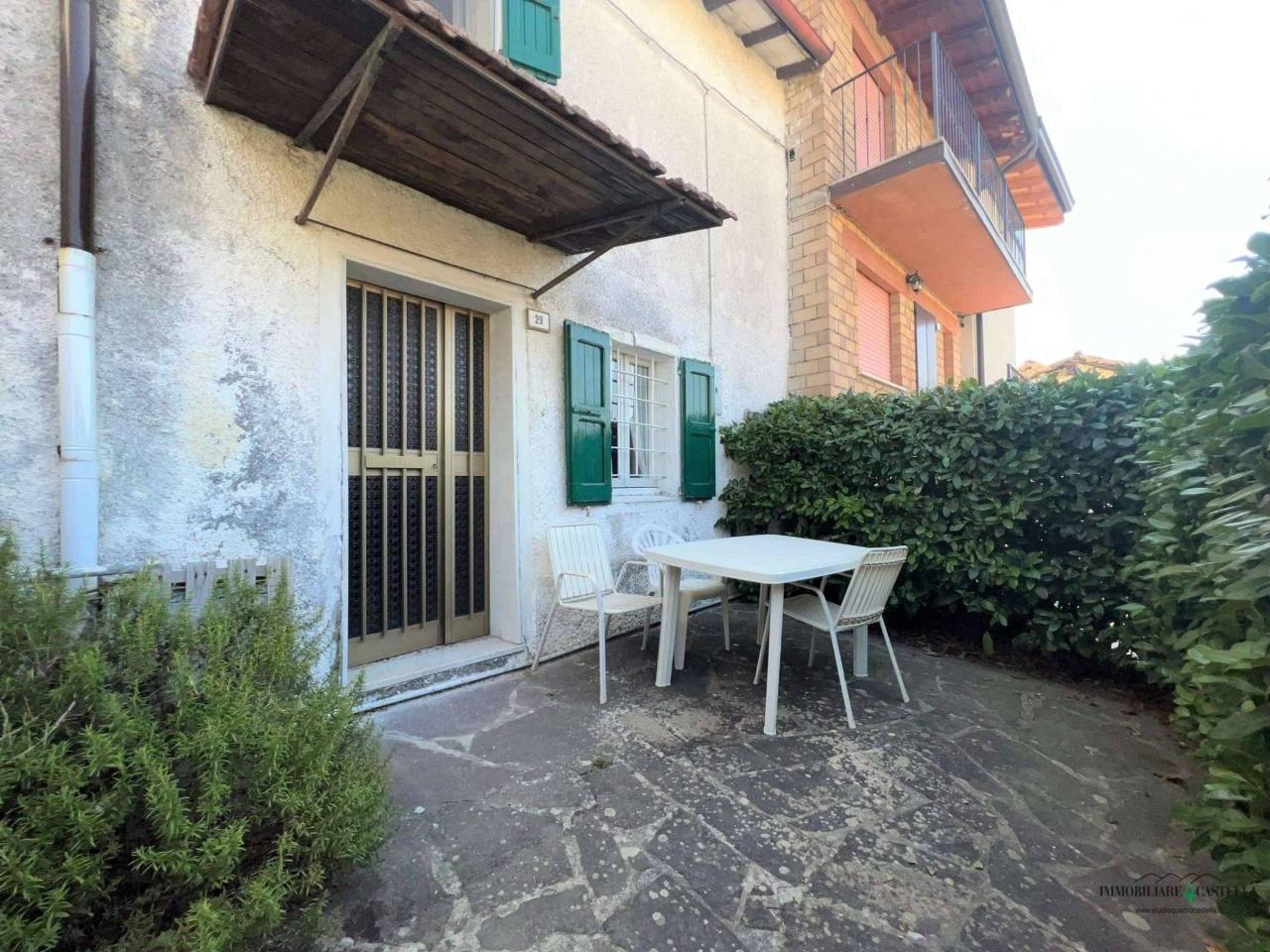 Casa indipendente in vendita a Castelnovo Ne' Monti