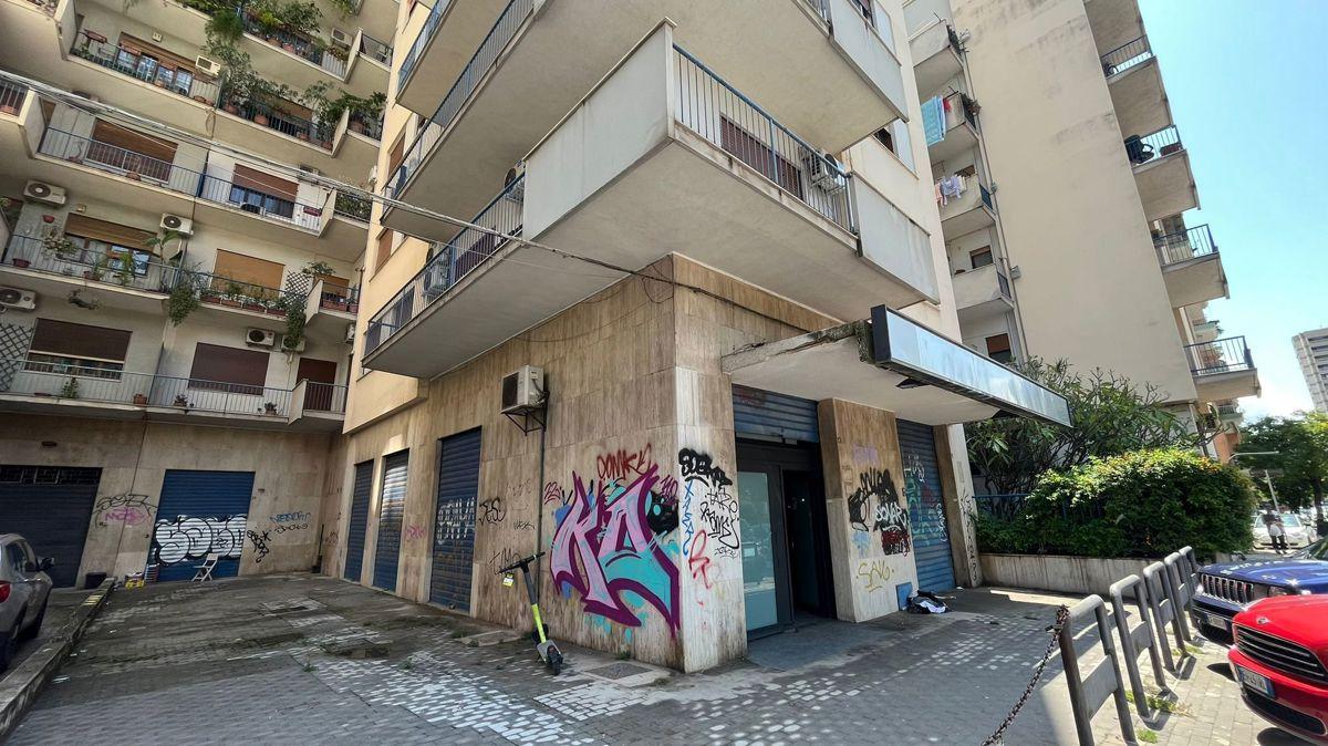 Negozio in Via Boris Giuliano 11-21, Palermo, {3} - Foto 1