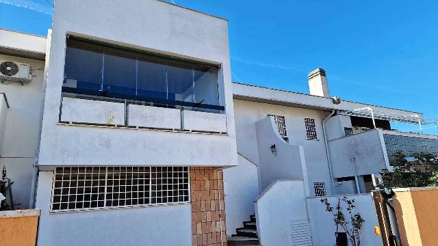 Terraced house in Via del Monumento, Anzio - Photo 1