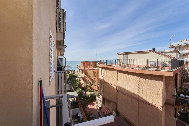 4-room flat, Nettuno - Photo 1