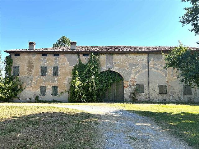 Country house or cottage in Via Impiccato, Correggio - Photo 1