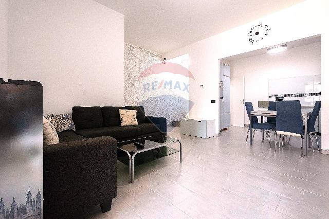 2-room flat in Via Cascina Colombara 40, Saronno - Photo 1